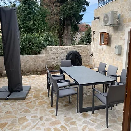 La Bellasu House In House Villa