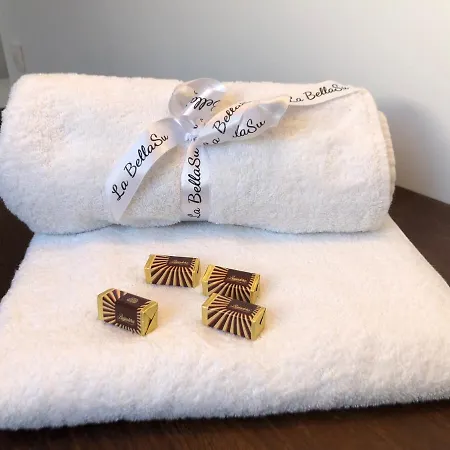 Villa La Bellasu House In House Sutivan