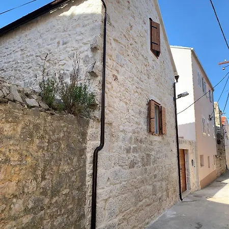 Villa La Bellasu House In House