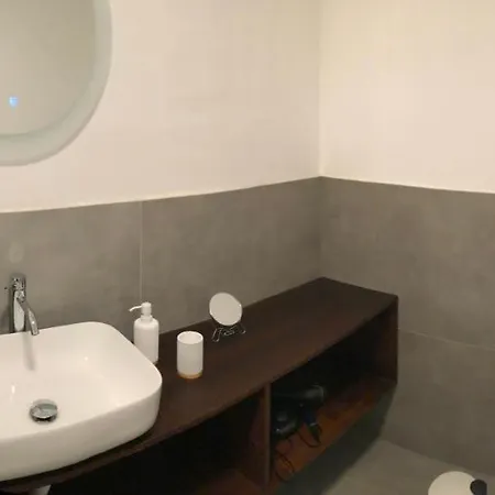 Villa La Bellasu House In House