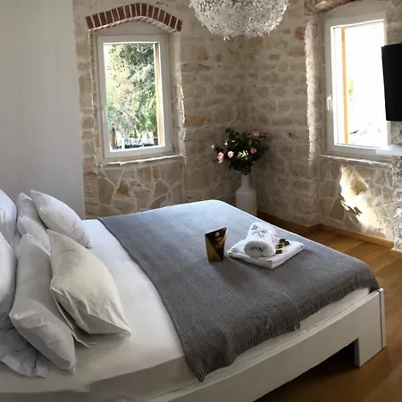 La Bellasu House In House *