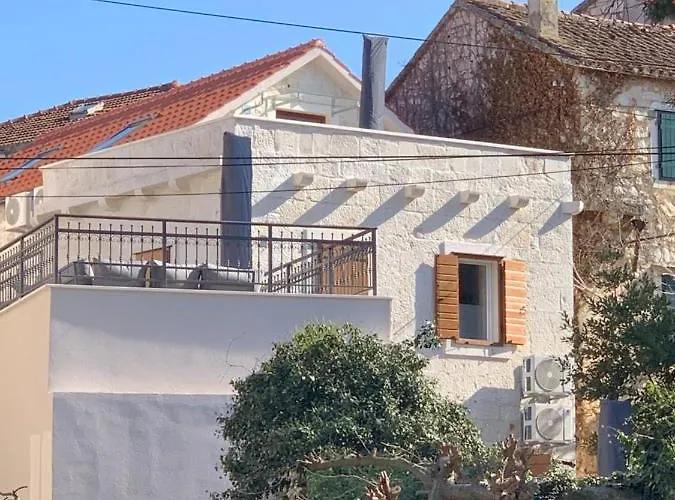 Villa La Bellasu House In House