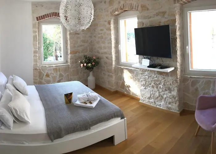 La Bellasu House In House * Sutivan