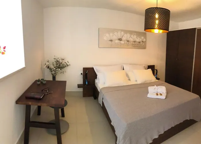 La Bellasu House In House